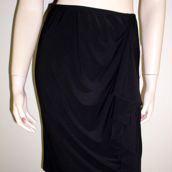 Onyx NITE Black Skirt with Tulle Sz L